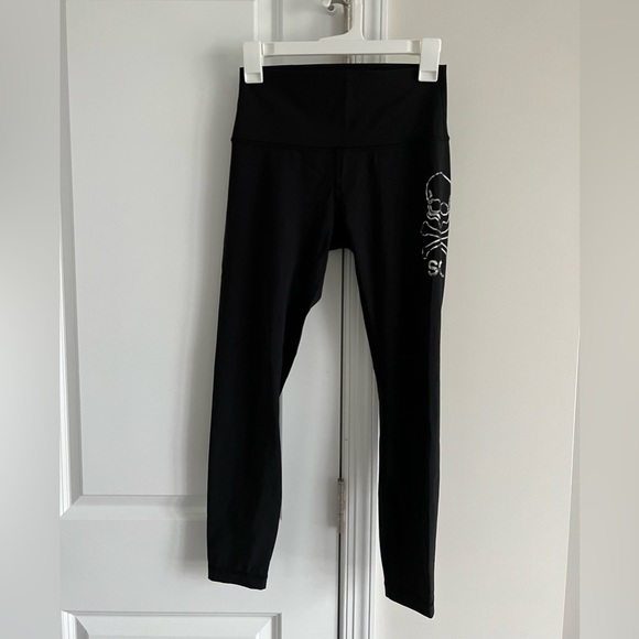 Lululemon Soul Cycle High-Rise Skull Leggings - Picture 2 of 6